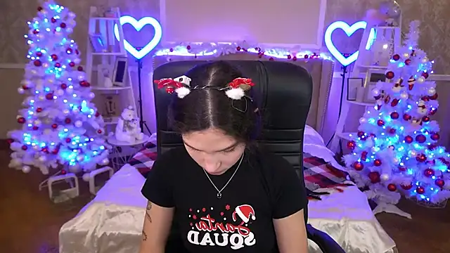 BabyFlowerr online show from 12-25-24, 10:48