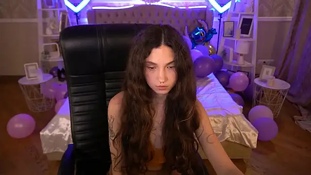 BabyFlowerr online show from 01-19-25, 11:10