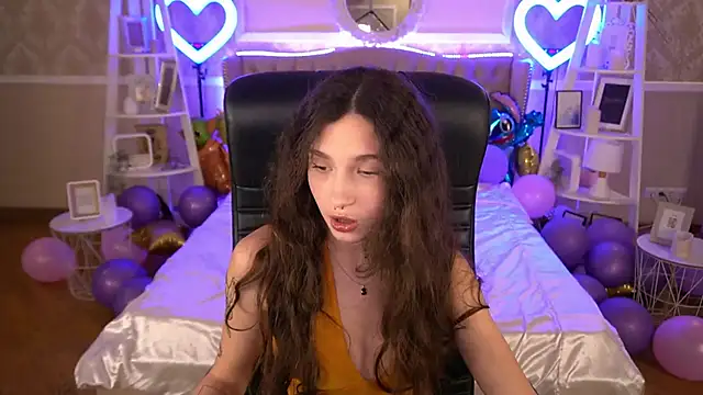 BabyFlowerr online show from 01-22-25, 07:56