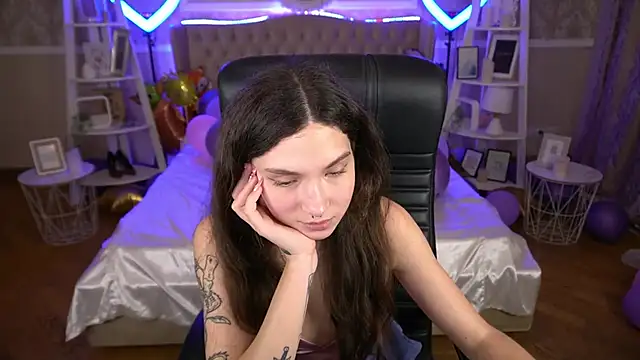 BabyFlowerr online show from 01-27-25, 10:49