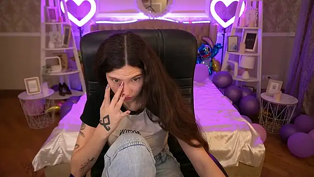 BabyFlowerr online show from 01-29-25, 11:04