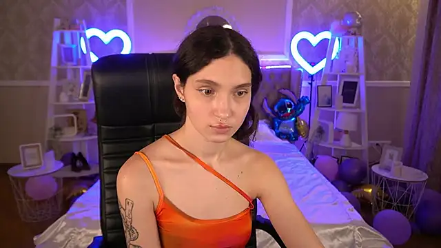 BabyFlowerr online show from 02-04-25, 05:10