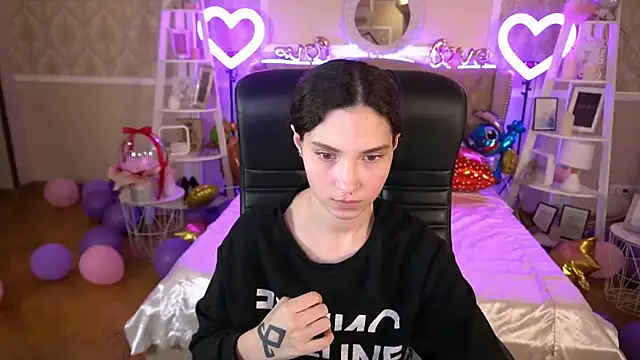 BabyFlowerr online show from 02-08-25, 05:29
