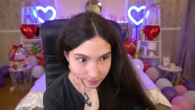 BabyFlowerr online show from 02-17-25, 10:58