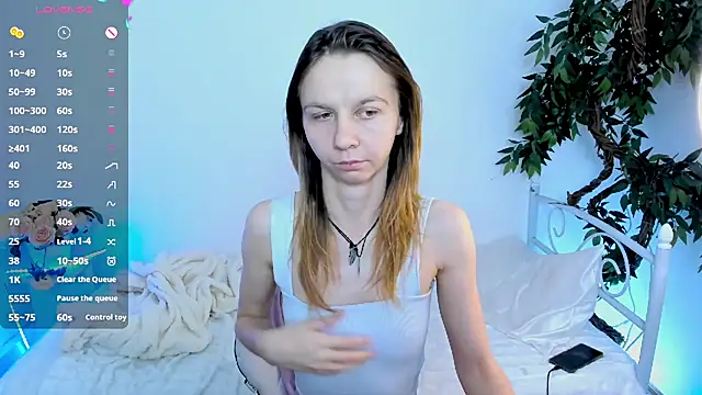 Snapshot of Bell_a_mi_ chatting on 03-28-26, 03:17 Bell a mi online show from 03-28-26, 03:17