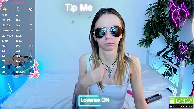 Snapshot of Bell_a_mi_ chatting on 03-28-26, 03:22 Bell a mi online show from 03-28-26, 03:22