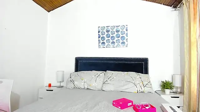 ZulyMichels online show from 09-10-25, 12:27