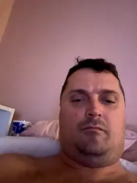 Snapshot of Corle124 chatting on 11-08-25, 10:19 Corle124 online show from 11-08-25, 10:19