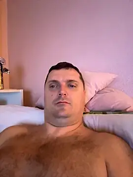 Snapshot of Corle124 chatting on 11-11-25, 08:42 Corle124 online show from 11-11-25, 08:42