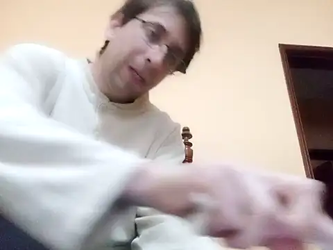 Snapshot of White_rabbit_ chatting on 01-10-25, 02:23 White rabbit online show from 01-10-25, 02:23