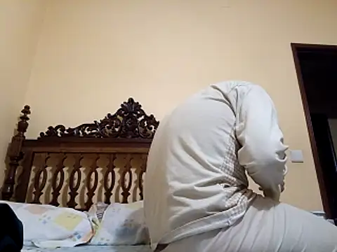 Snapshot of White_rabbit_ chatting on 11-22-25, 10:20 White rabbit online show from 11-22-25, 10:20