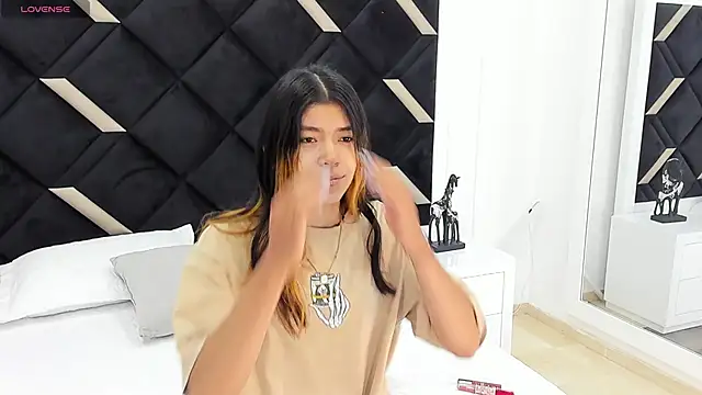 Girl Cherry online show from 09-27-25, 11:37