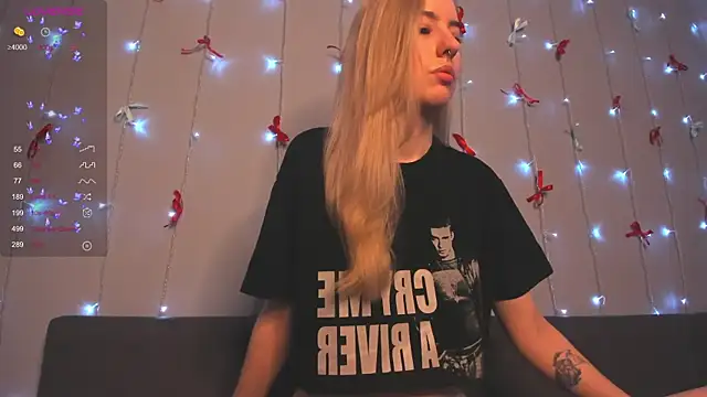 Fire moth online show from 01-19-26, 06:17