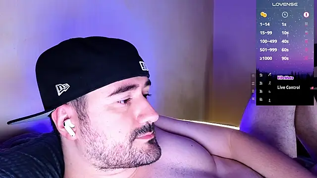 Snapshot of DominantTheo chatting on 01-29-25, 06:12 DominantTheo online show from 01-29-25, 06:12