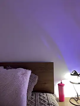 Eva Ryen online show from 11-05-25, 04:51