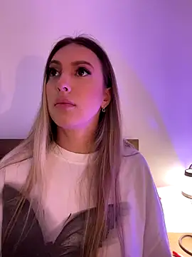 Eva Ryen online show from 11-06-25, 04:52