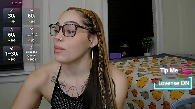 sapphirestorm8 online show from 11-11-25, 03:28