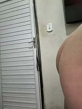 Snapshot of VIC22SECRET chatting on 11-16-25, 01:11 VIC22SECRET online show from 11-16-25, 01:11