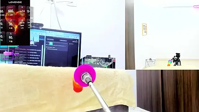 Paulina Davis  online show from 12-15-25, 11:20