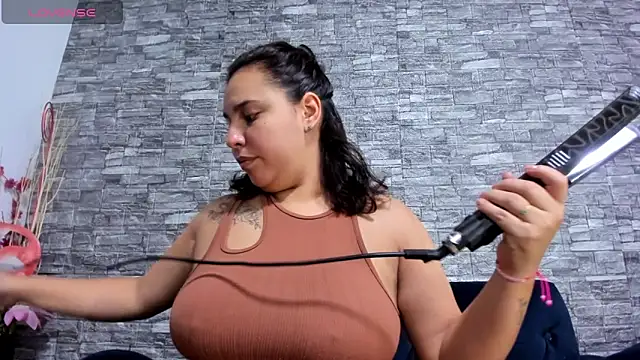 LizzRouse online show from 12-20-24, 10:00