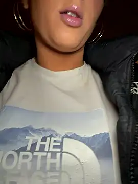 Strongqueen online show from 01-10-26, 07:04