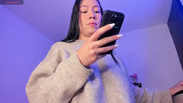 perla7777 online show from 09-25-25, 12:25