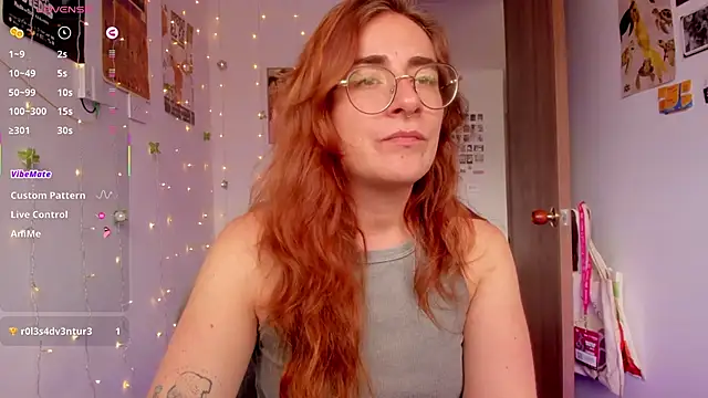 linda giggle online show from 10-07-25, 03:20