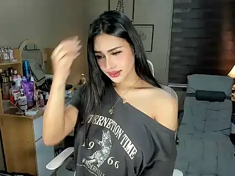 Snapshot of EternityBanks chatting on 03-25-26, 09:54 EternityBanks online show from 03-25-26, 09:54