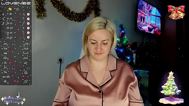 Snapshot of Christen_John_lover chatting on 12-24-24, 09:55 Christen John lover online show from 12-24-24, 09:55