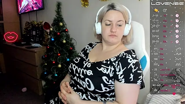 Snapshot of Christen_John_lover chatting on 01-30-25, 01:11 Christen John lover online show from 01-30-25, 01:11