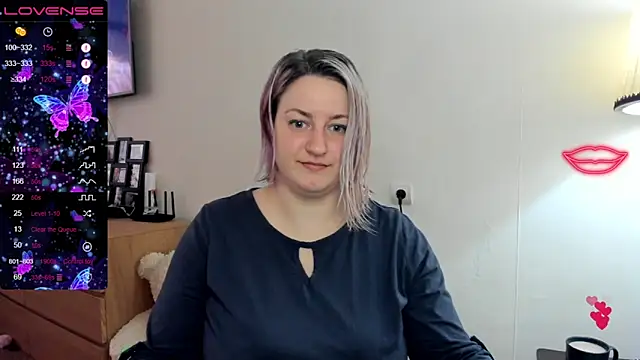 Snapshot of Christen_John_lover chatting on 02-23-25, 01:10 Christen John lover online show from 02-23-25, 01:10