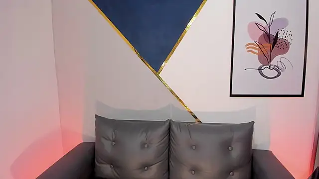 Madisonsmiith online show from 12-21-24, 08:07