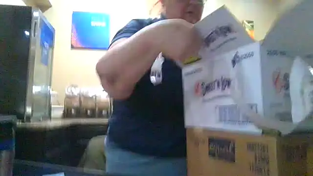 Snapshot of Hornybbw1978 chatting on 12-25-24, 10:50 Hornybbw1978 online show from 12-25-24, 10:50