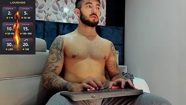 Snapshot of MarkWalker__ chatting on 03-20-26, 10:20 MarkWalker online show from 03-20-26, 10:20