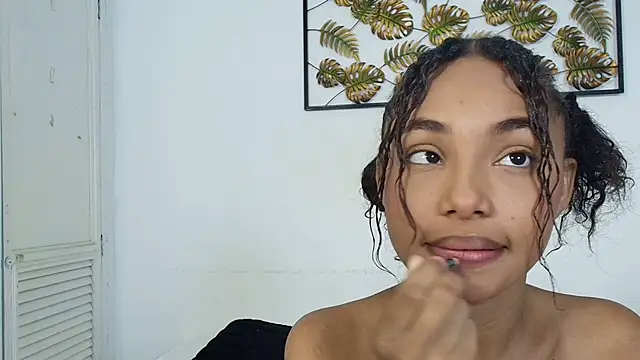 kristyl paez online show from 10-15-25, 08:20