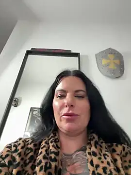 Snapshot of InKed-Kathy chatting on 03-01-25, 12:39 InKed-Kathy online show from 03-01-25, 12:39