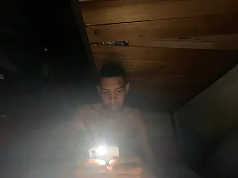 Snapshot of tonny_sexxxx chatting on 02-25-25, 10:07 tonny sexxxx online show from 02-25-25, 10:07