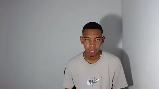 Snapshot of tonny_sexxxx chatting on 03-01-25, 08:10 tonny sexxxx online show from 03-01-25, 08:10