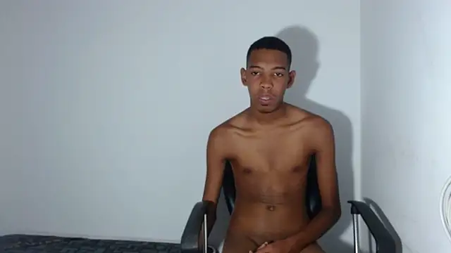 Snapshot of tonny_sexxxx chatting on 03-14-25, 11:22 tonny sexxxx online show from 03-14-25, 11:22