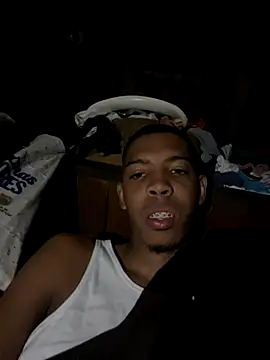 Snapshot of tonny_sexxxx chatting on 11-26-25, 06:14 tonny sexxxx online show from 11-26-25, 06:14