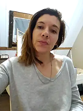 Lina lou4 online show from 12-17-24, 05:15
