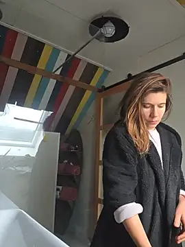 Lina lou4 online show from 11-19-25, 08:47