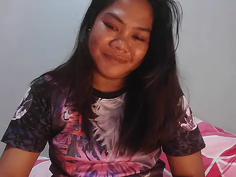 Snapshot of xxsam_69xx chatting on 11-25-25, 02:44 xxsam 69xx online show from 11-25-25, 02:44