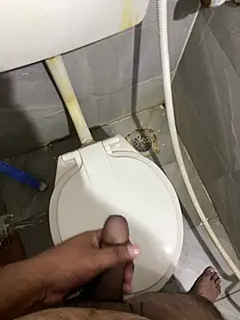 Snapshot of Rahuldhe22 chatting on 12-13-24, 09:09 Rahuldhe22 online show from 12-13-24, 09:09