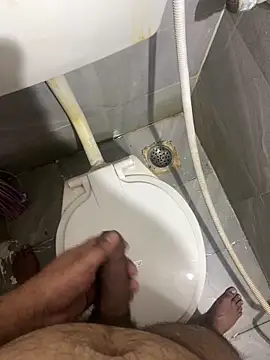 Snapshot of Rahuldhe22 chatting on 12-20-24, 08:12 Rahuldhe22 online show from 12-20-24, 08:12