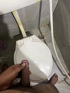 Snapshot of Rahuldhe22 chatting on 01-04-25, 10:45 Rahuldhe22 online show from 01-04-25, 10:45