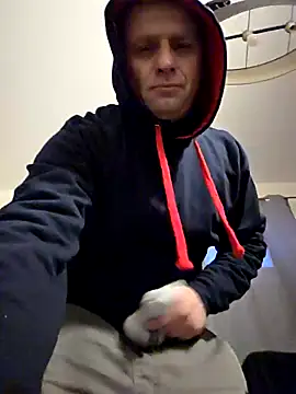 Snapshot of Roman0798 chatting on 11-22-25, 03:11 Roman0798 online show from 11-22-25, 03:11