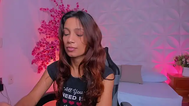 cora 22 online show from 01-13-26, 12:54