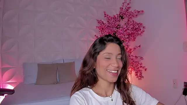 cora 22 online show from 01-16-26, 01:04