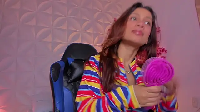 cora 22 online show from 02-24-26, 12:58